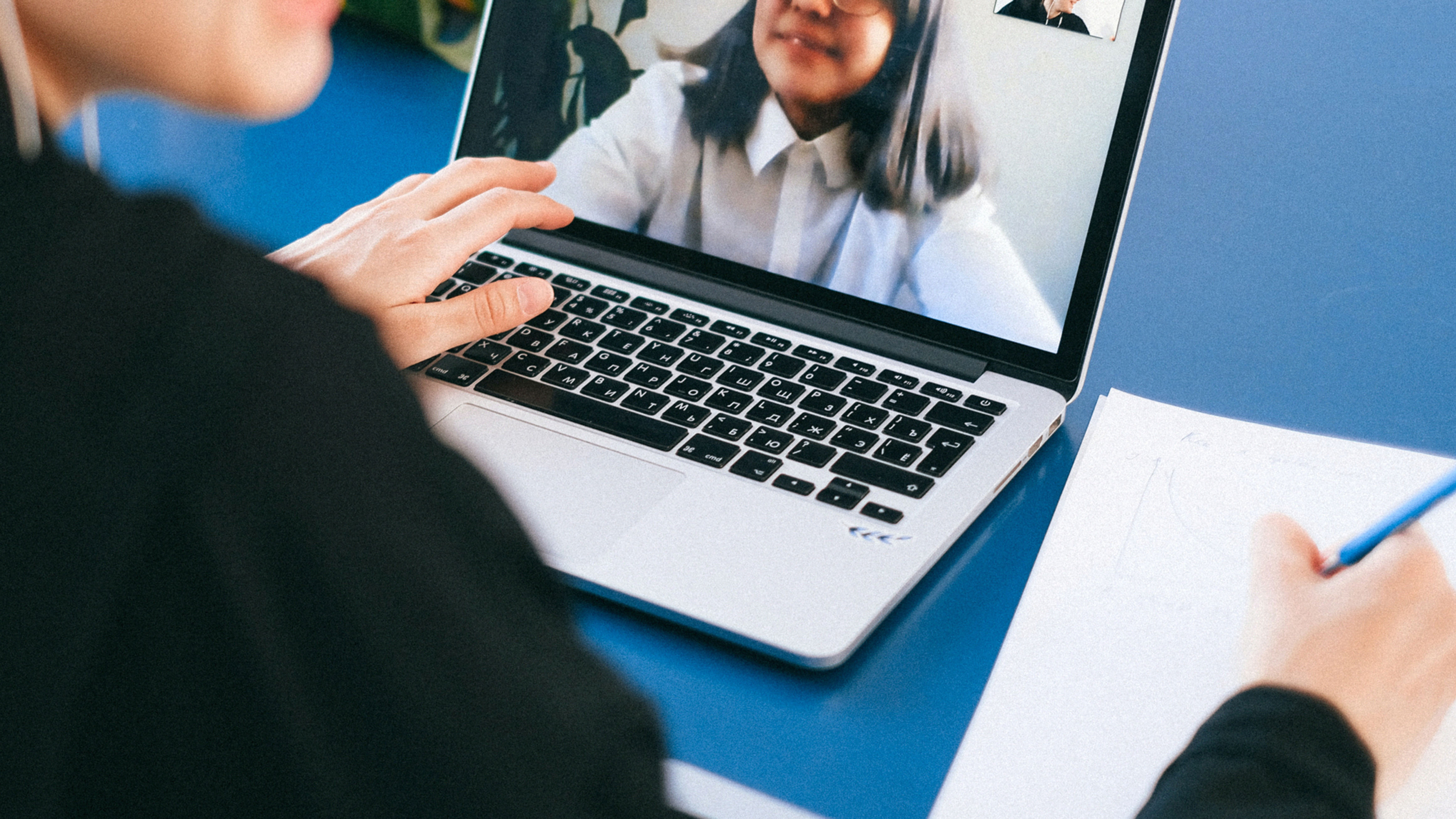 Expat coaching session online via video call